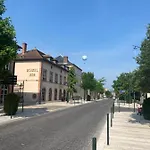 Avenue De Champagne Private Parking Apartmán *