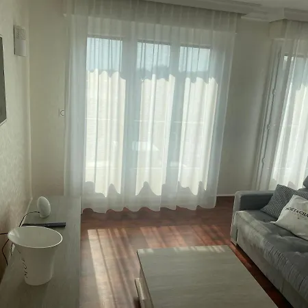 Апартаменты Avenue De Champagne Private Parking Эперне