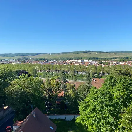 Avenue De Champagne Private Parking Lejlighed