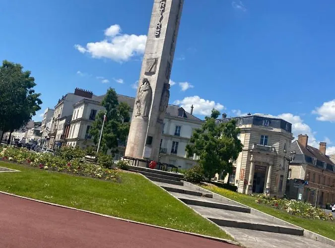 Apartment Avenue De Champagne Private Parking