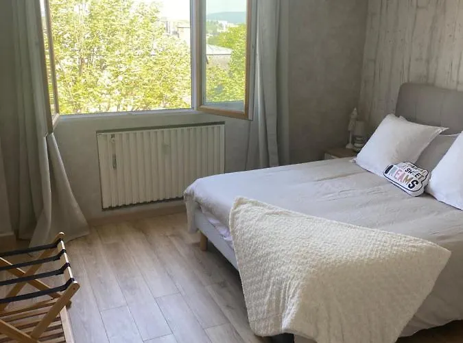 Avenue De Champagne Private Parking Apartment *