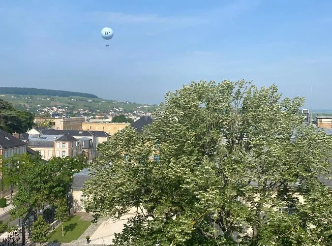 Avenue De Champagne Private Parking Apartment Épernay