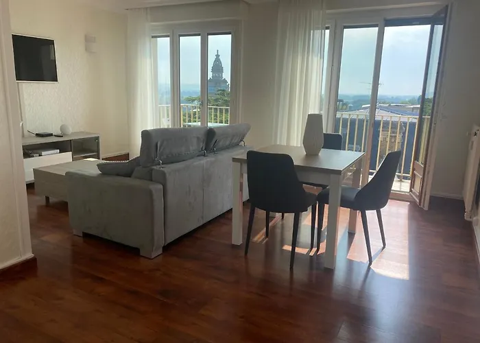 Avenue De Champagne Private Parking