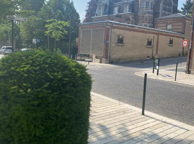 Avenue De Champagne Private Parking Apartment *